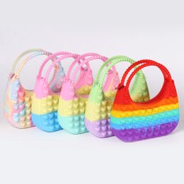 18,5 * 19,5 * 4,5 cm Sac à main en silicone Sensory Push Bubble Fidget Sac à bandoulière Antistress Squeeze Toys Reliver Autisme Sac à main Pochette pour enfants 247