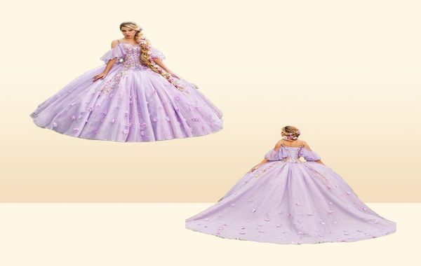 Robes de quinceanera lilas du 18 siècle 2023 hors de l'épaule Robe de bal médiéval avec des fleurs 3D lacets à manches courtes douces 15 vesti6411747