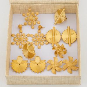 18 bijoux plaqués or pour femmes Design des boucles d'oreilles de mode Dubaï et bague avec boîte-cadeau African Bridal Wedding 231221
