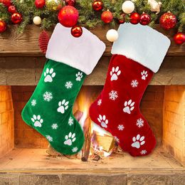 18 pouces grand bas de Noël chien chat patte impression motif flocon de neige bas suspendus rouge vert décorations de Noël sac cadeau ornement d'arbre de Noël