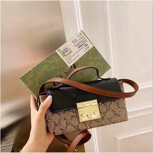 18% de réduction sur sac 2024 Nouveau sac à main de lancement de single Nouvel épaule unique Crossbody Foot's Lock Buckle Fashion Treasure Box