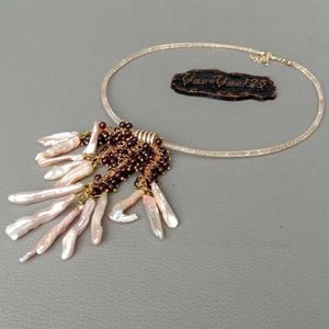 Collier en filet plaqué couleur or 18 pouces, collier rose Biwa avec pendentif en perles d'eau douce et grenat, style de luxe pour femmes