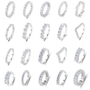 18 types mode Serling Silver High Carbon Diamond HW Anneau pour les femmes Niche Lumière Luxury Row Diamond Empilé Zirconi Anneau de mariage Accessoires de mariage