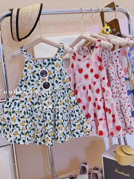 18 ans Girls Vêtements Fashion Summer Casual Childrens Slip Jupe Kids Vêtements Floral Camie mignonne Camisole Robe 240413