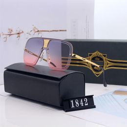1842 Gafas de Sol Moda Menwomen Lunettes de soleil Sunglasses UV400 ProtectionTop Calidad avec case Case313n