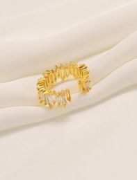 18CT Thai Baht G / F Gold Stones 1,95 Ct White Ring Eternity Band 22K Real Fine Solid Simulant Diamond Diamond Rings Rectangle Gem avec 9075263