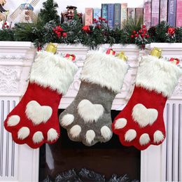 18 pulgadas mascota perro gato patas felpa Navidad calcetín adornos felpa franela árbol de Navidad bolsas de regalo rojo colgante chimenea calcetines familia vacaciones decoraciones navideñas