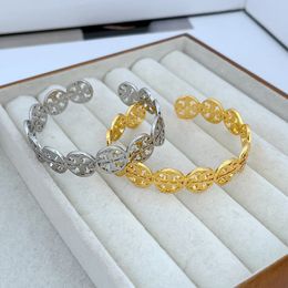 18K Marca de oro de lujo Hueco Diseñador Brazalete Pulsera Retro Vintage Para mujer Plata Abierto Elegante Brazaletes con dijes Pulseras Regalo de joyería del día de San Valentín