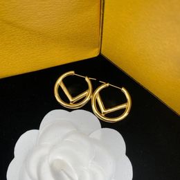 18k or F marque lettres cercle boucles d'oreilles design stud femmes luxe chinois boucle d'oreille boucles d'oreilles anneaux d'oreille charme marques de bijoux emballage de boîte d'origine