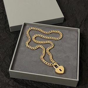Collier pendentif coeur en or 18 carats lettre B Design français bijoux de luxe hommes et femmes accessoires de mode de rue cadeau de vacances pour couple