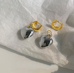 18K Gold Love Earrings Studs Brand Peach Heart Baped B Letters Hanger Logo Earring Europese en Amerikaanse Designer Jewelry HBBE5 --03
