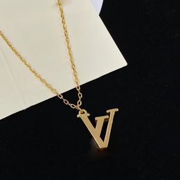 18k gouden luxe klassieke letters designer hanger kettingen voor vrouwen retro vintage elegante choker brief ketting sieraden merk geschenkdoos verpakking