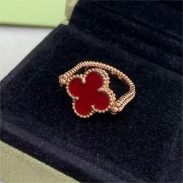 Anillos de diseñador de marca de trébol de lujo de oro de 18 quilates para mujeres y niñas, agradable girar, doble cara, piedra roja, tréboles de diamantes, flor, anillo de amor con láser, anillos, joyería de fiesta