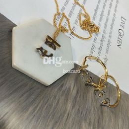 Conjuntos de collar con colgante de oro de 18 quilates, collares de cadena de eslabones de lujo, conjuntos de pendientes con letras elegantes con caja de regalo
