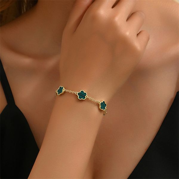 Bracelet plaqué or 18 carats à 5 feuilles pour femme, bracelet de haute qualité pour fête de mariage, Saint-Valentin, Noël, fête des mères, cadeau, bijoux, accessoires pour vêtements, spc