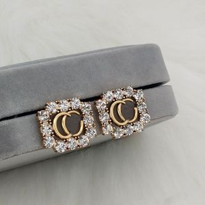 Boucles d'oreilles plaquées à l'or 925 Designers de marque de luxe en argent Double lettres Stud Géométriques Femmes Crystal Rignestone Pearl Mariage d'oreille Party Jewerlry