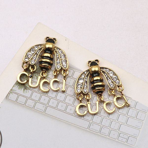 18K Plaqué Or 925 Argent Marque De Luxe Designers Lettres Stud Glands Géométriques Lettre Célèbre Femmes Abeille Cristal Strass Perle Boucle D'oreille De Mariage Bijoux De Fête