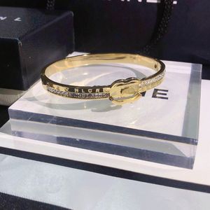 18K GOUD GOLDERDE Bangle Designer Bracelet Luxe Girl Love Diamond Circle Bracelet Classic Brand Sieraden Cadeaubon Fashion Family Accessoires