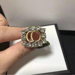 Rings de banda de letras de marca de oro de 18k para hombres Ayerte de apertura de metal de moda para mujer Ajustable para joyas de anillo