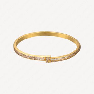 18k vergulde charme armbanden vintage letter diamant armband voor feestijs armbanden liefde armband mode verloofde accessoires met sieraden pouches groothandel