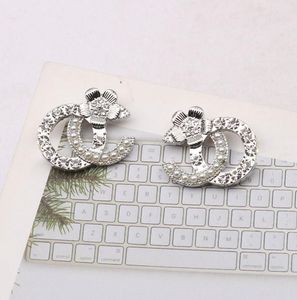 Plaqué or 18 carats Design classique de haute qualité marque double lettre fleur S925 boucles d'oreilles en argent perle cristal strass accessoires de bijoux de fête de mariage