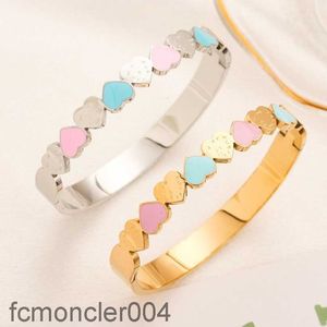 Bracelet de créateur en or 18 carats bijoux d'amour de haute qualité Gift pour les femmes Nouvelles-fonde