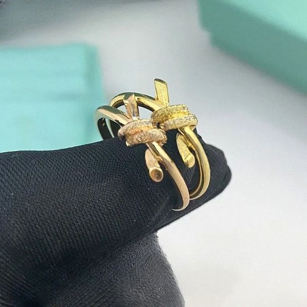 18K chapado en oro diseñador damas cuerda nudo anillo de lujo con diamantes anillos de moda para mujer joyería clásica rosa boda al por mayor f8mp #
