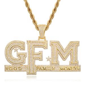 Collier avec pendentif en argent plaqué or 18 carats avec lettre Dieu et famille en zircon glacé avec chaîne en corde en acier inoxydable