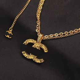 18K Chapado en oro Marca de lujo Diseñador Colgantes de doble capa Collares Letra de acero inoxidable Suéter Gargantilla Colgante Cadena Accesorios de joyería Regalos