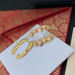18K Gold vergulde luxe merkontwerpers Brass Letters Stud -oorbellen terug postzegel Geometrische beroemde vrouwen Crystal Rhinestone Copper Earring Wedding Party Joodlry