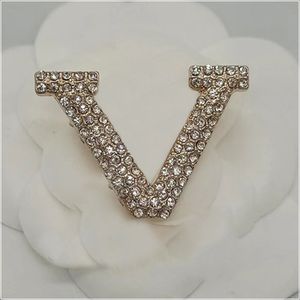 18K GOUD GOLD SILVERS Designer broche pins broche voor dames merk brief inlay crystal sieraden parel pin trouwen cadeau partij liefde accessorie