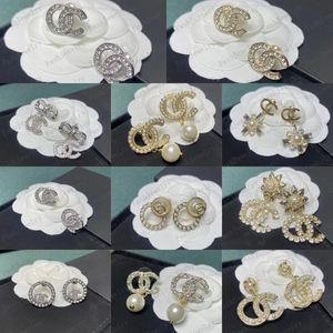 18K GOUD VEROORDENDE TASSEL Designer Stud Long Earring Dange Crystal Luxury Brand Women Rhinestone Pearl Wedding Party Accessoires