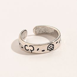 18K vergulde titanium stalen ring Designer luxe verstelbare ringen voor vrouwen Letter Klassieke stijl ringen Paarringen Trendy vakantiecadeau