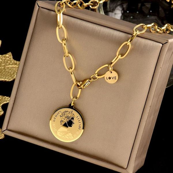 18K Gold Sliver Creative Inneildless Steel Collier Femme Man Hip Hop Queen Head Coin LETTER LETTRE PENDANT COLLICES CHACKERS chaîne JE2798