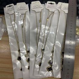 Designer-Halsketten mit Anhänger aus 18 Karat Gold aus Edelstahl für Damen, modisch, süß, mit 5 Blumen, Luxus-Muschel, klassische Halskette, Schmuck, valenti2628