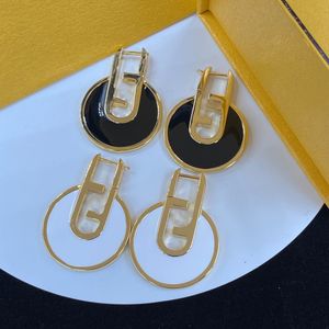 18K Hoop Designer Bijoux Designer Accessoires F Lettre Femmes Luxurys Goujons Boucles d'oreilles en perles