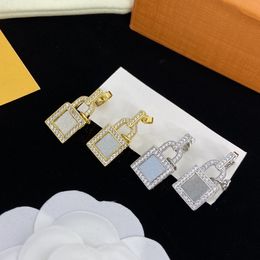 18K L Chapado en oro LuxuryL Diseñadores de marca Letras dobles Stud Pendientes largos Geométricos Clásicos Mujeres S925 Plata Cristal Rhinestone Pendiente Fiesta de bodas L