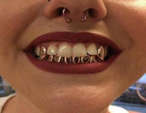 18K Real Gold Grillz Dental Mouth Fang Grills Braces Plain Punk Hiphop Up 2 Bottom 6 dents Cost Cost Cosplay Costume Halloween Par4087551
