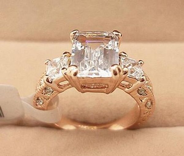 Bague de mariage en diamant de luxe plaqué or Rose 18 carats, zircone autrichienne scintillante, strass rectangulaires, vente en gros, 18KRGP