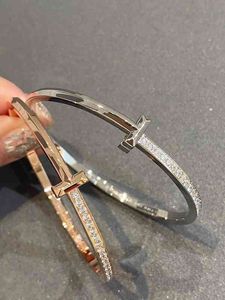 Bracelet T1 en or rose 18 carats avec diamant t home double T version étroite Bracelet Platine style ins simple sensation de luxe léger de haute qualité