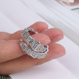 18K Viper Ring voor dames sieraden met stenen esthetisch ontwerpringen geen stenen ring sizer 6to9 veelzijdige ringen wrap ontwerp serpentii ring cadeaus sets doos