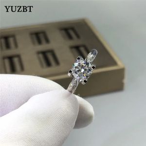 Test de diamant coupé brillant 18 carats en or blanc 18 carke