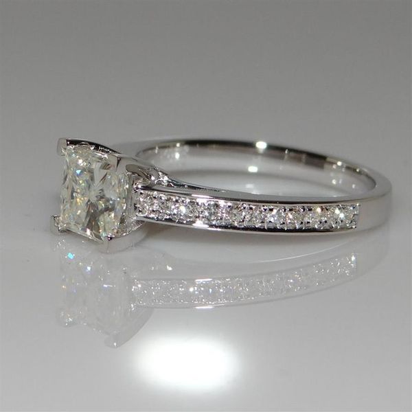 Bague en diamant princesse en or blanc 18 carats, bague carrée à quatre griffes, modèles féminins, bague de mariage simple, vente au détail, entier 2244