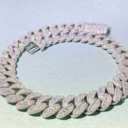 Collier de mode de luxe de 18 mm de haute qualité buste vers le bas Moisanite Silver Miami Cubain Link Chain Men Collier