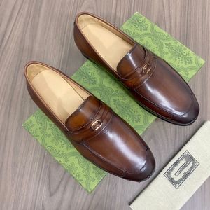 18Model Luxe Gloednieuwe Mode Heren Loafers Schoenen voor Mannen Lederen Casual Mocassins Rijden Boot Erwten Flats Designer Zwart Witte Schoenen Mannelijke Schoeisel Maat 38-46