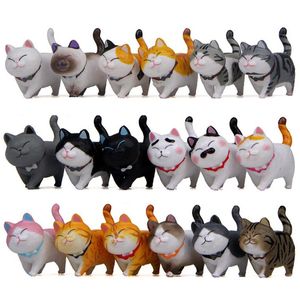 18 Uds venta al por mayor de dibujos animados lindo mascota corbata gato de pelo corto Maine Coon PVC Anime Mini figuras decoración de paisaje juguetes muñeca para regalo de bebé