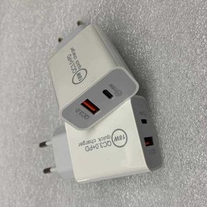 Cargador de teléfono rápido de 18W 20W Puerto dual USB Tipo-C PD Carga de pared para UE / EE. UU. / Reino Unido / AU Enchufe con caja al por menor