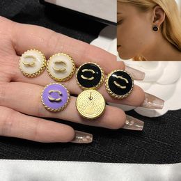 19 Estilo Moda Pendientes multicolores Diseñador de la marca Joyería Encanto Pendientes de perlas de diamantes Amantes Regalos Sellos Pendientes Accesorios para familiares y amigos