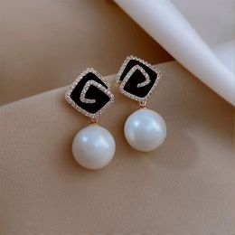 Pendientes colgantes de perlas blancas de 19 estilos para mujer, pendientes de temperamento de diamantes de imitación brillantes, joyería de compromiso para fiesta de boda