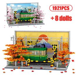 1921 PCS DIY Creative Kamakura Train MOC Architecture Building Blocks City Street View Anime Voiture Chiffres Briques Jouets Pour Enfants X0902